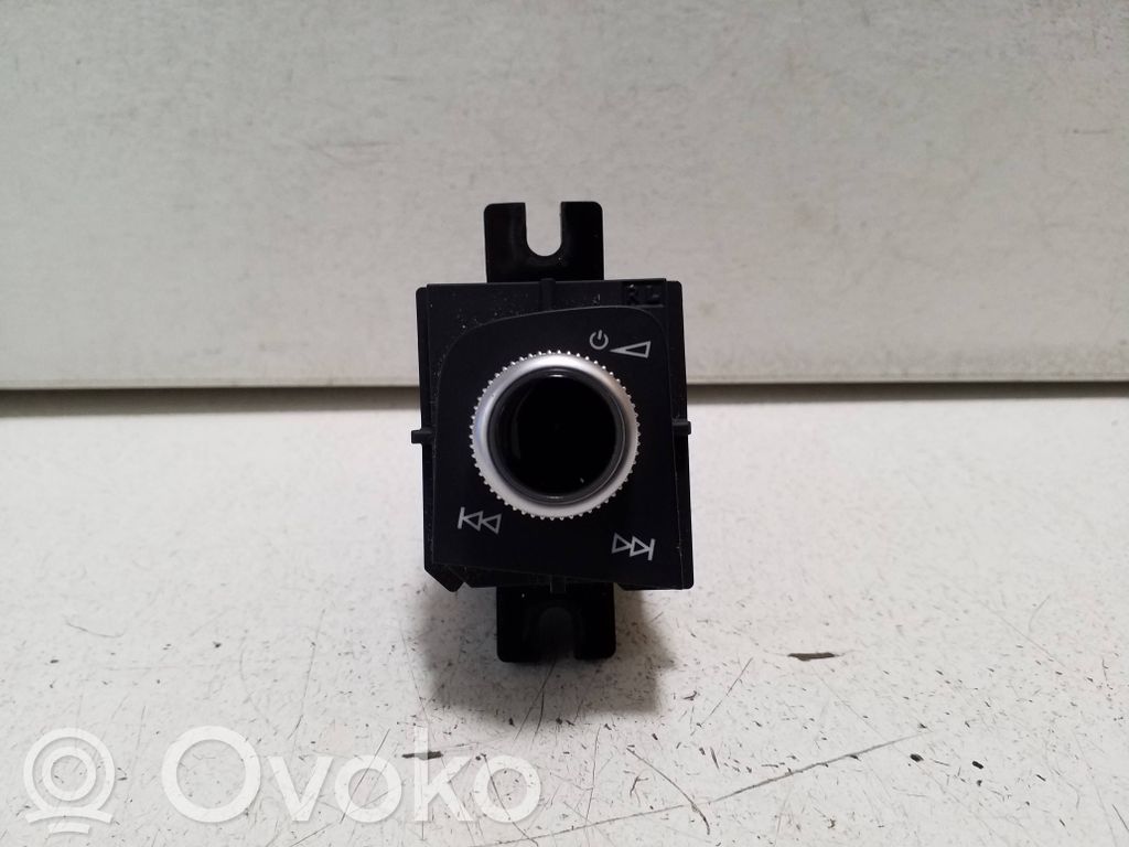Mando de control del sonido   8W2919616D