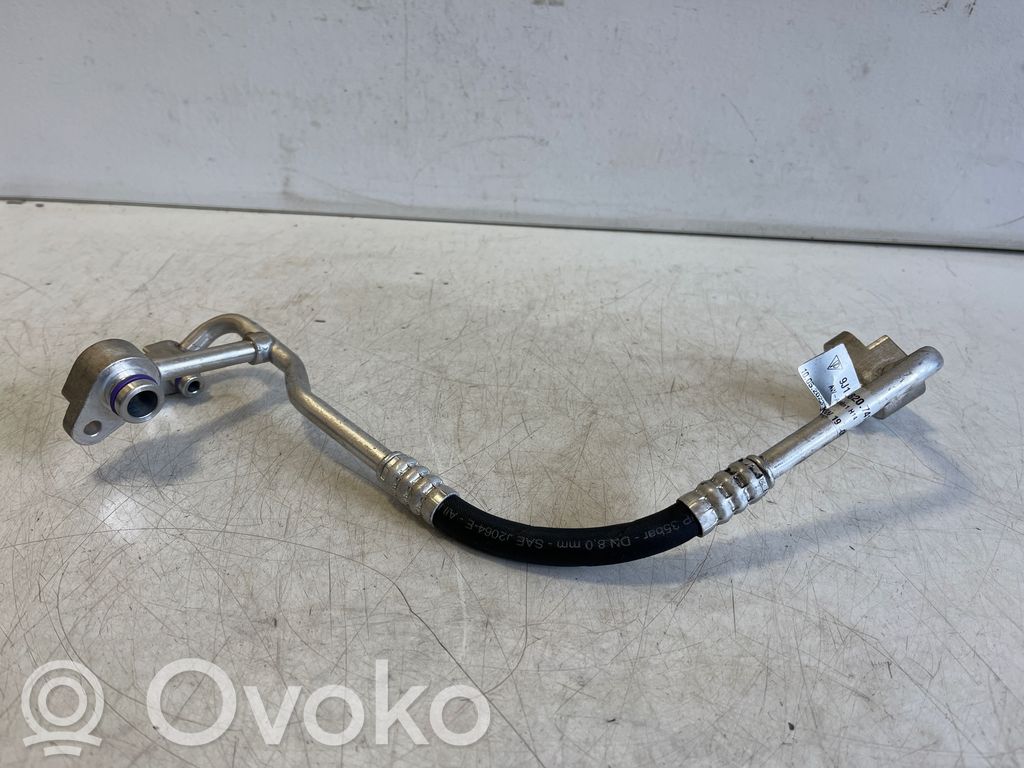 Porsche Taycan 9J1 Ilmastointilaitteen putki (A/C) 