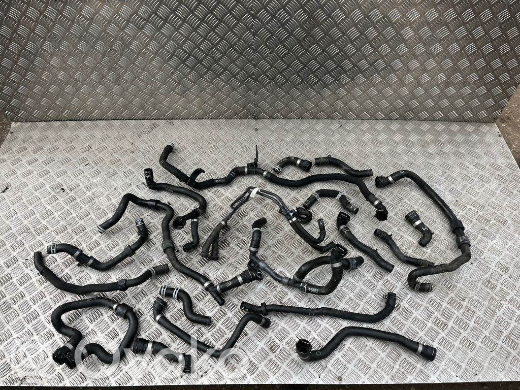 Porsche Taycan 9J1 Engine coolant pipe/hose 