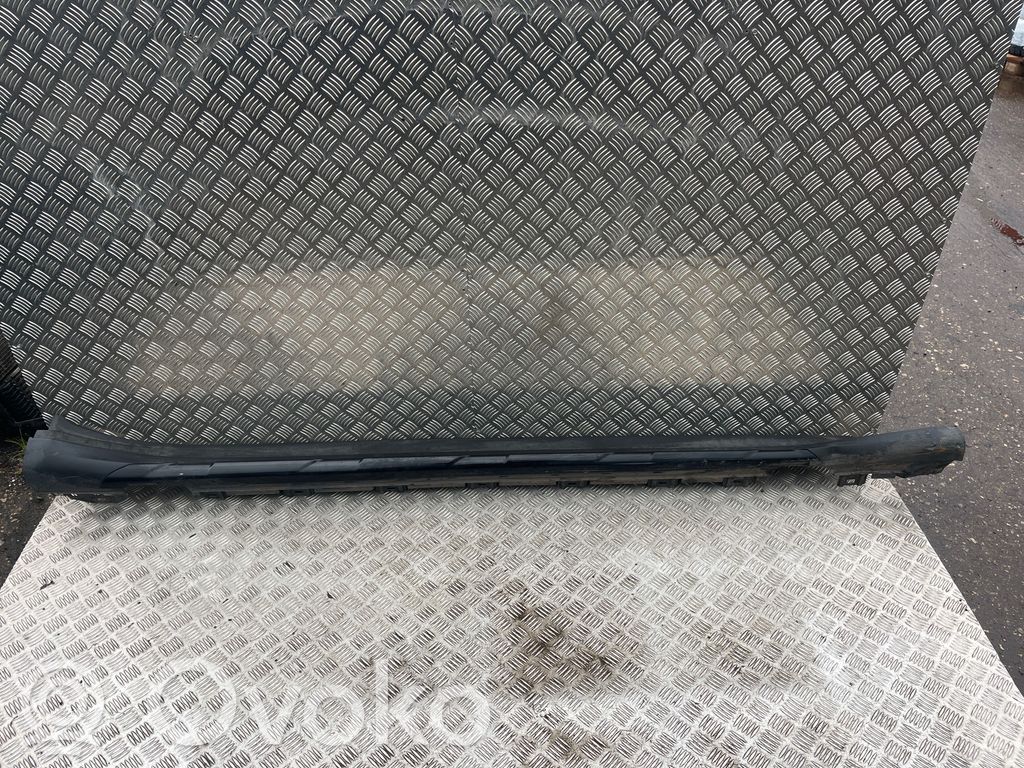 Porsche Taycan 9J1 Listón 