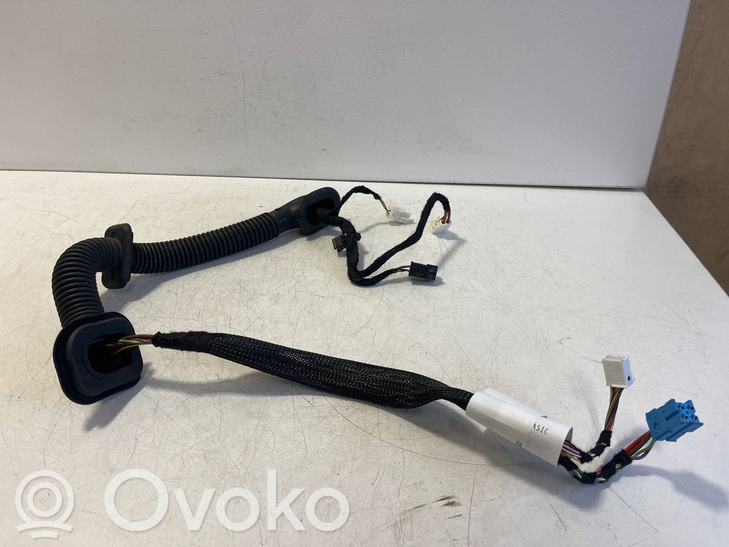 Mercedes-Benz GLB X247 Cableado de puerta delantera 