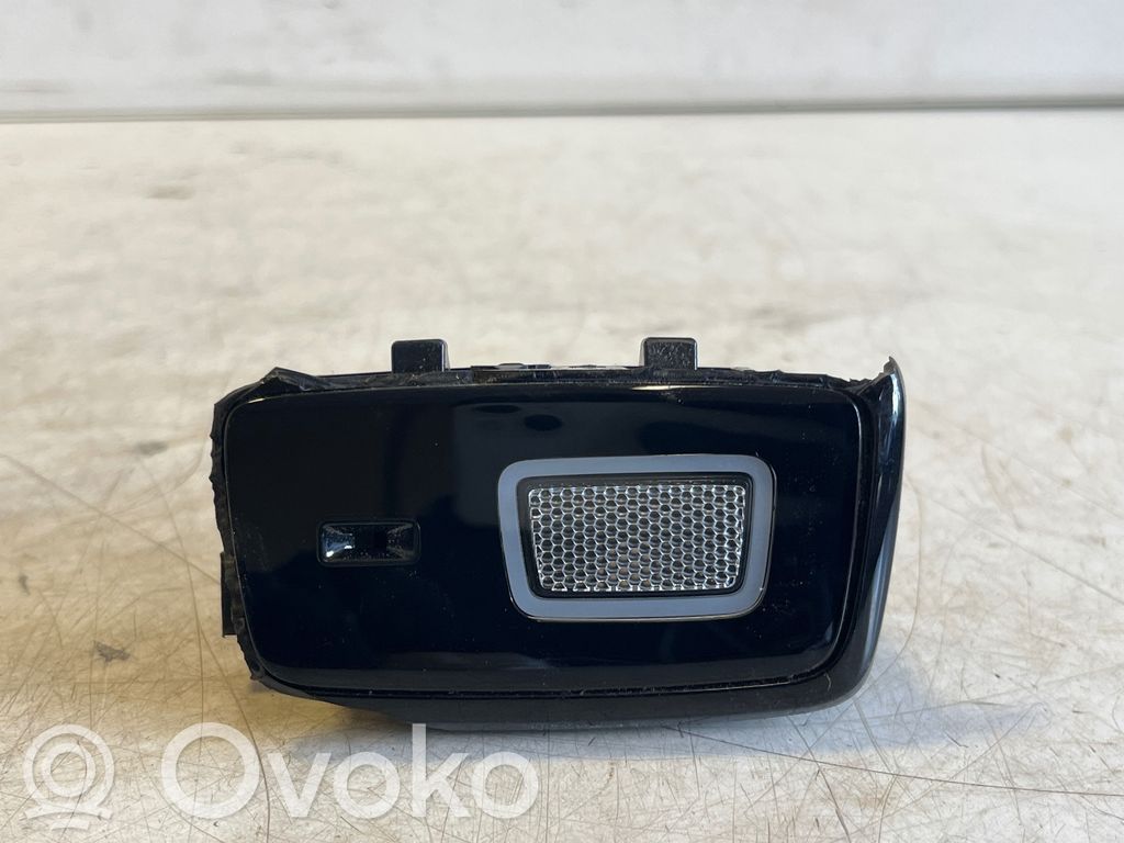 Éclairage lumière plafonnier arrière   32275599