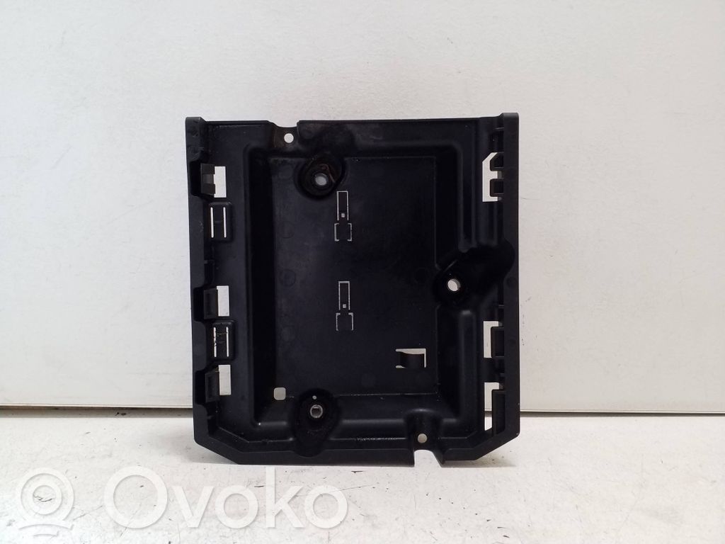 Audi Q7 4M Autres pièces compartiment moteur 
