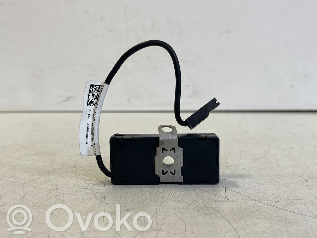 Tesla Model S Entstörfilter Antenne 