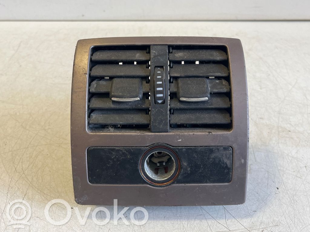 Grilă ventilație spate   4B0815743