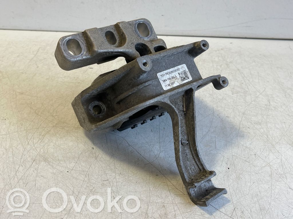 Moottorin kiinnikekorvake   5WA199262A