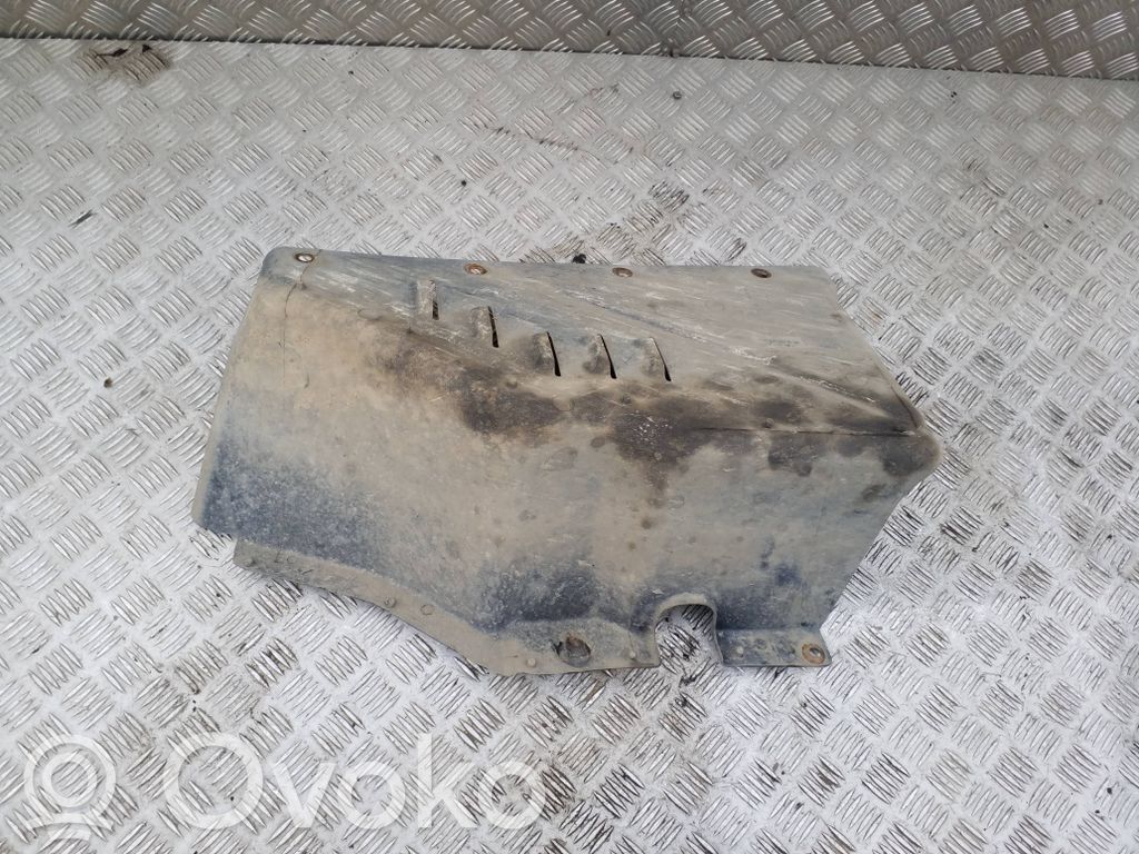 Volkswagen Transporter - Caravelle T5 Osłona dolna silnika