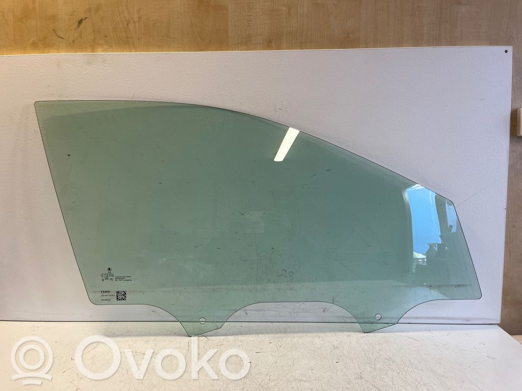 Skoda Fabia Mk4 (6VA) Vitre de fenêtre porte avant (4 portes)