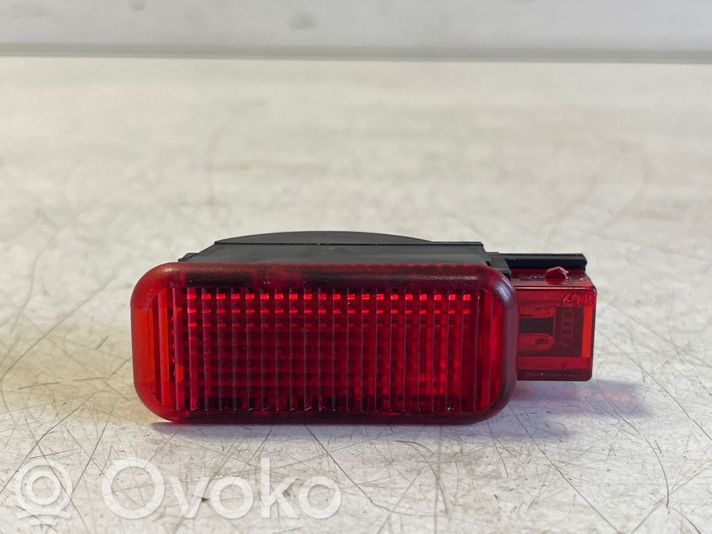 Audi Q7 4M Éclairage intérieur porte avant