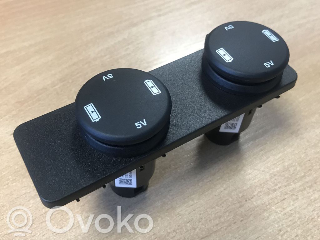 Enchufe conector USB   FK7219010AB