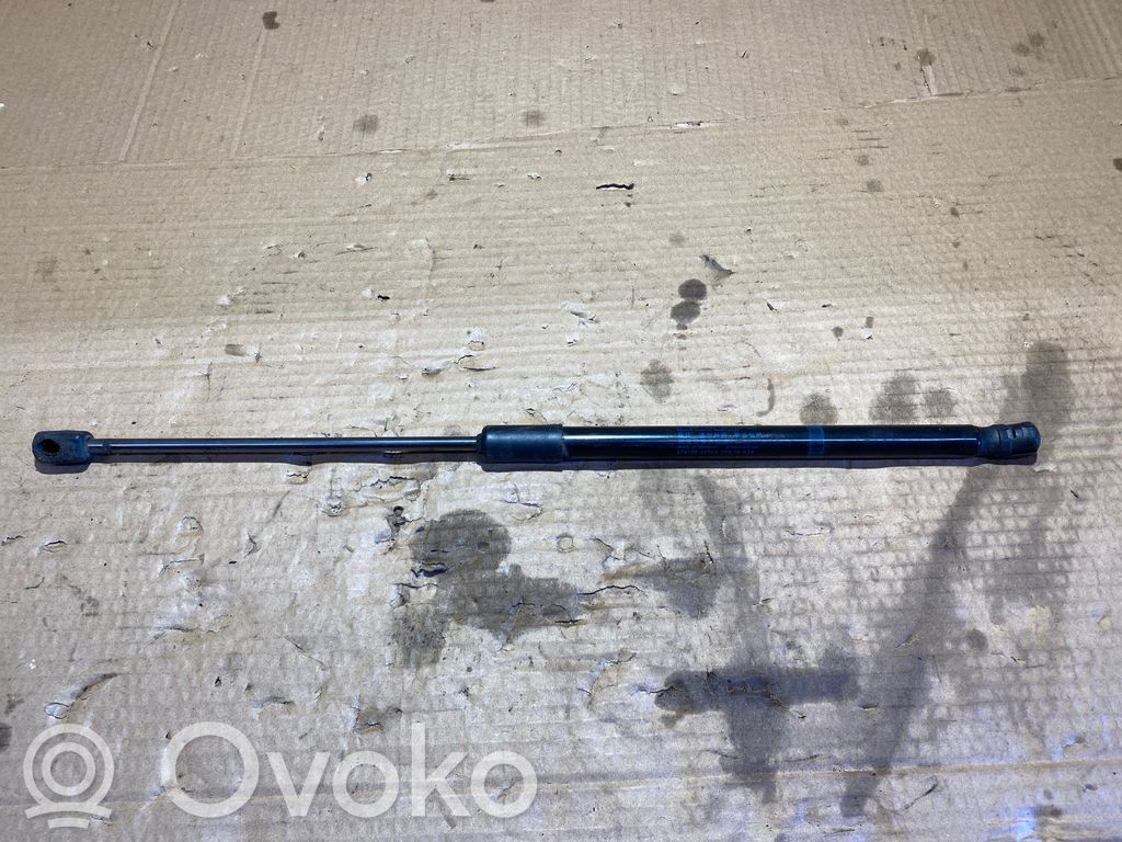 Mercedes-Benz C W205 Tailgate/trunk strut/damper 