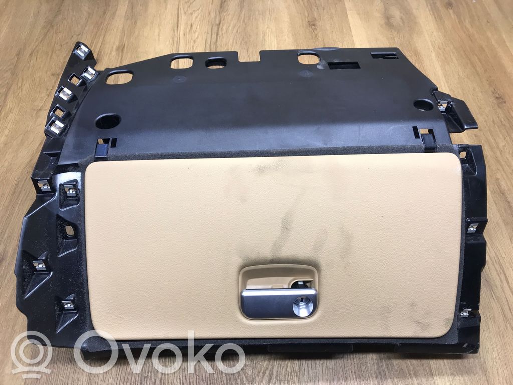 Porsche Macan (95B) Handschuhfach komplett 
