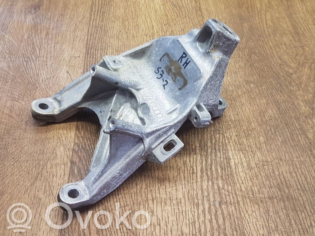 Audi Q5 SQ5 FY Engine mounting bracket 