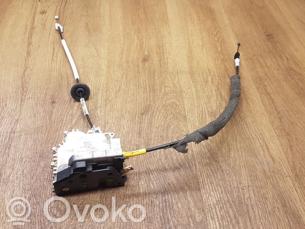 Porsche Macan (95B) Rear door lock 