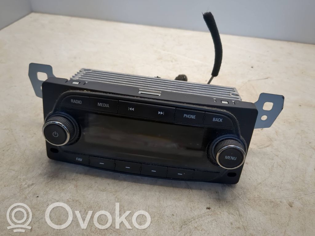 Opel Karl Radio/CD/DVD/GPS head unit 