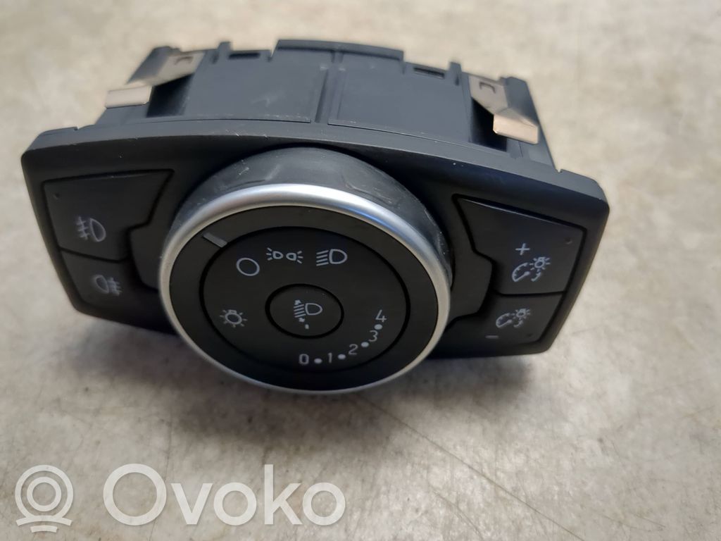 Ford Focus Light switch 