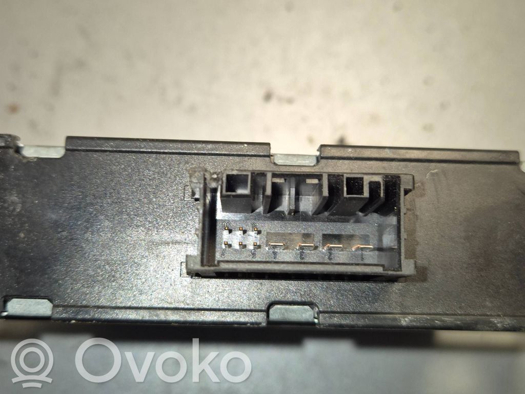 Muut ohjainlaitteet/moduulit   9113348,0105563476,8ES00947900