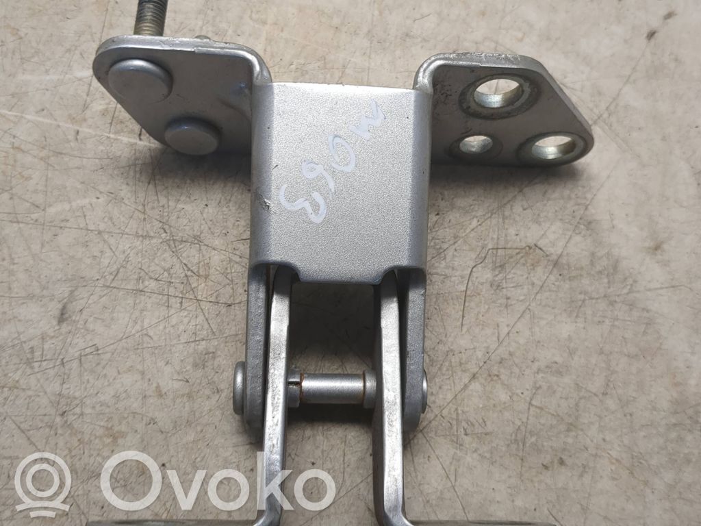 Ford Ecosport Tailgate/trunk/boot hinge 