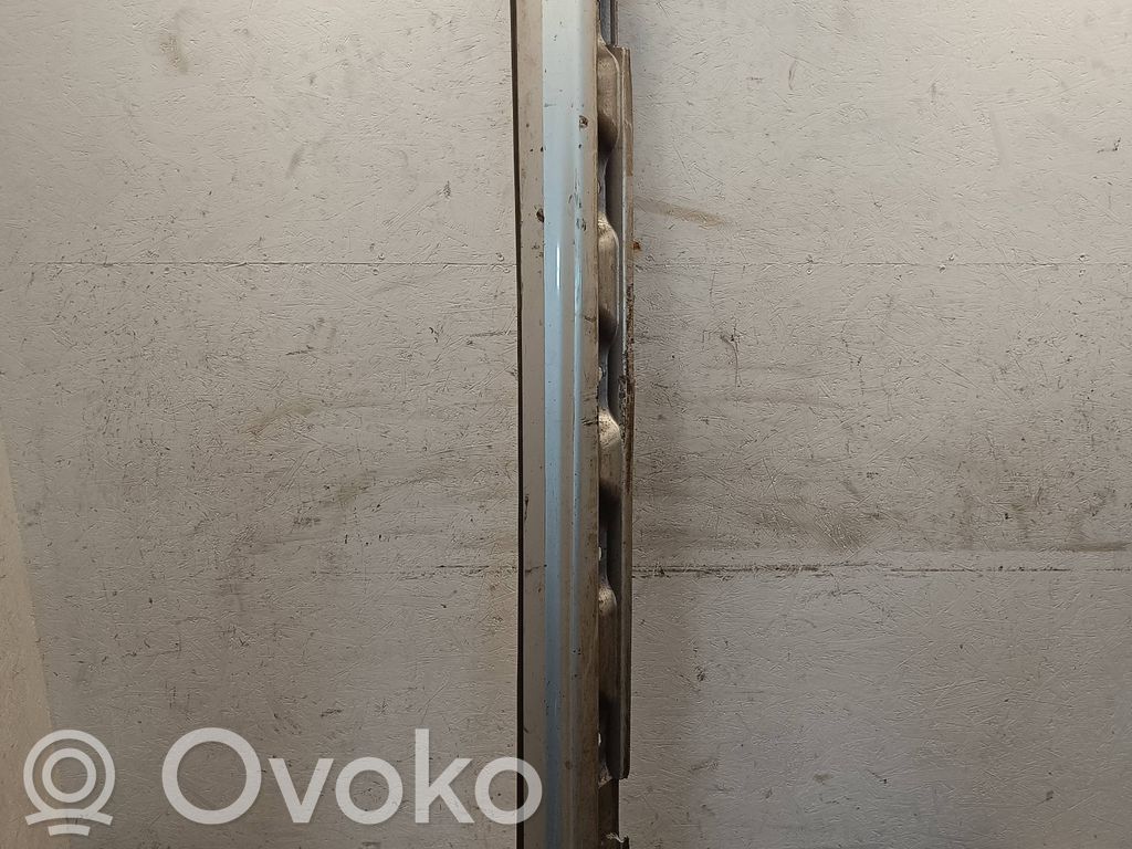 Volvo V70 Slenkstis 