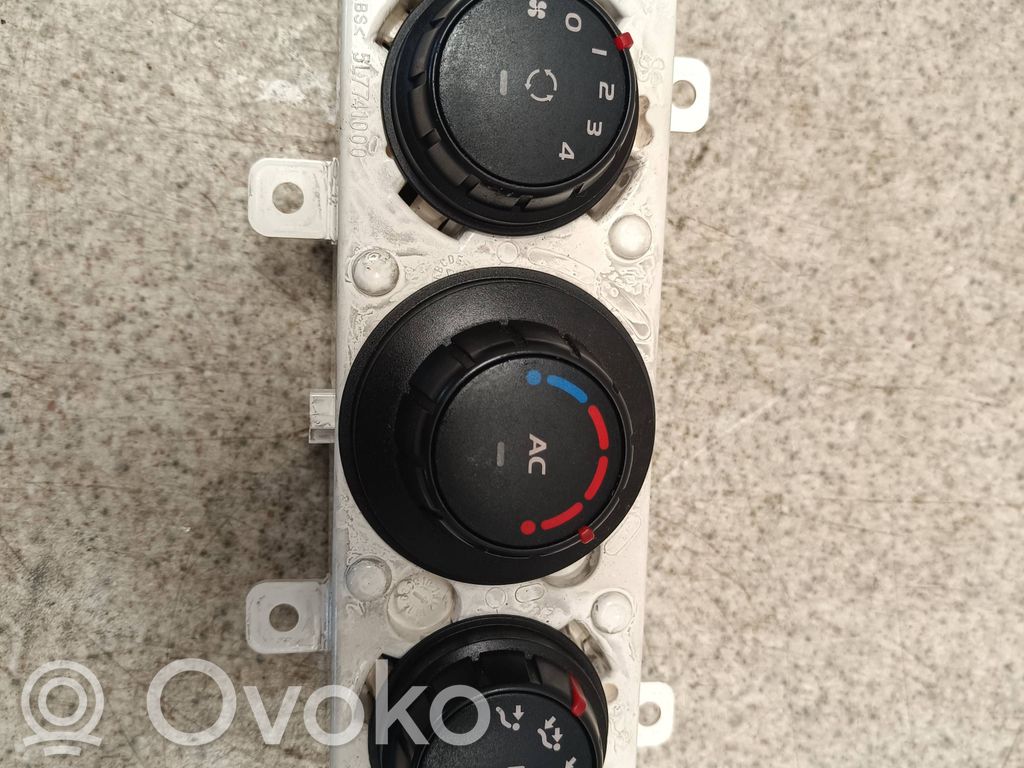 Renault Master III Climate control unit 