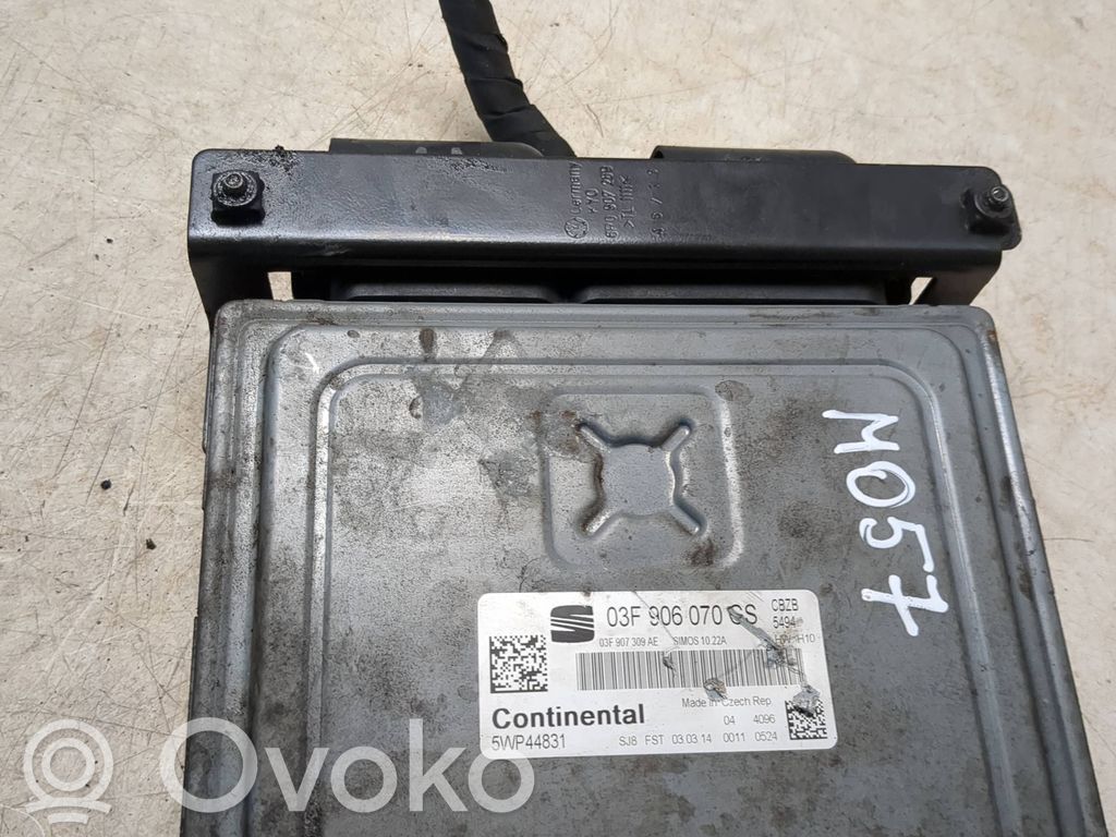 Seat Ibiza IV (6J,6P) Engine control unit/module 