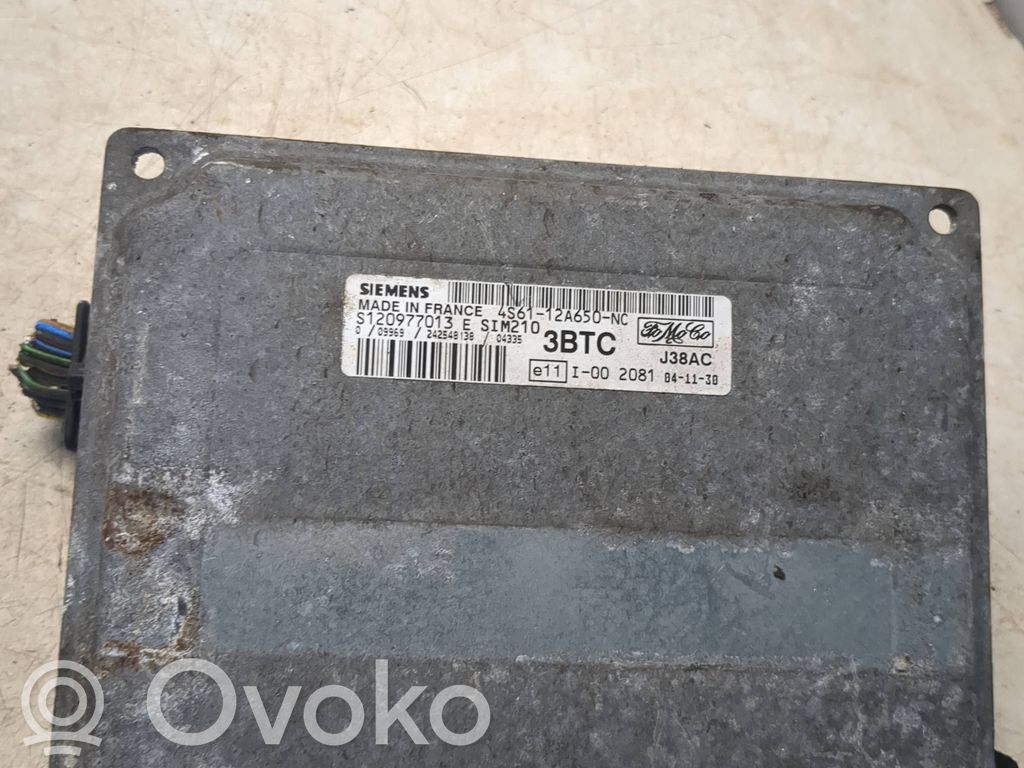 Ford Focus Engine control unit/module 
