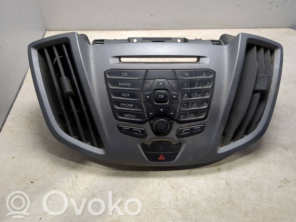 Ford Transit Multimediju kontrolieris 