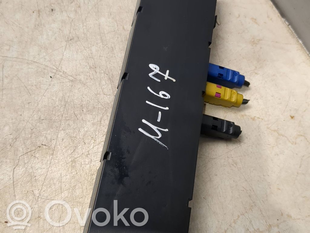 BMW Z4 E85 E86 Antenas pastiprinātājs 