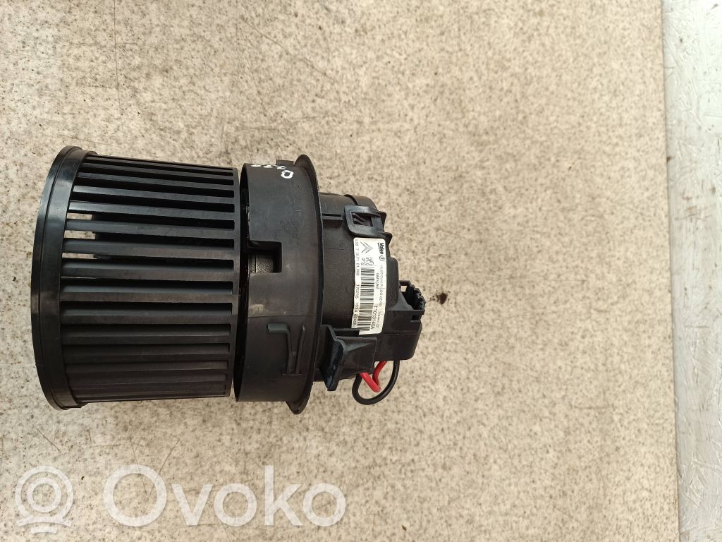 Peugeot 208 I Mazā radiatora ventilators 