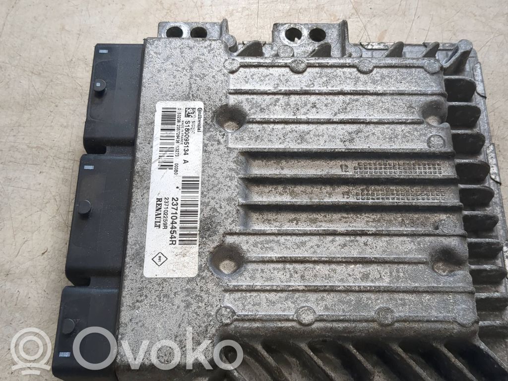 Dacia Duster Engine control unit/module 