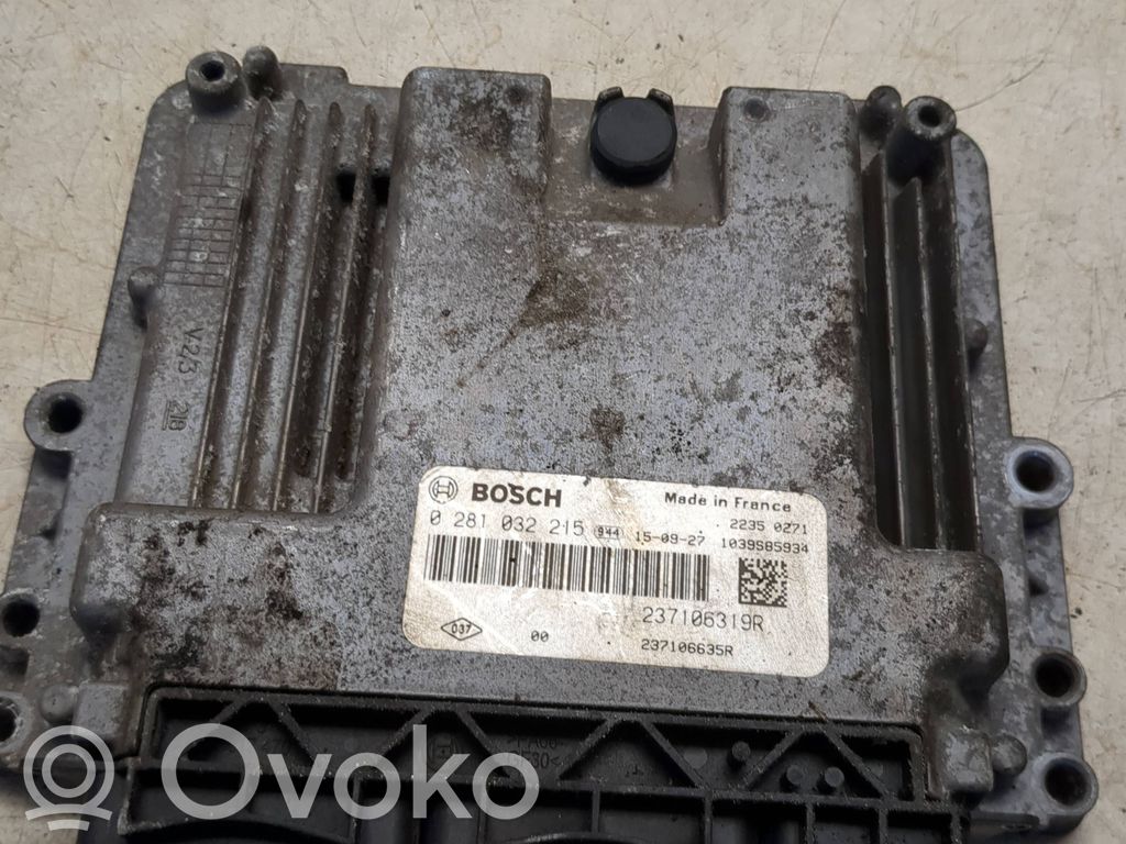 Dacia Sandero Engine control unit/module 
