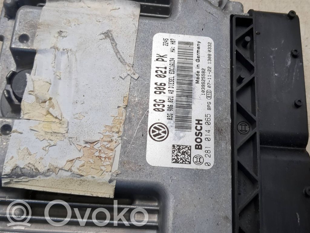 Volkswagen PASSAT B6 Sterownik / Moduł ECU 