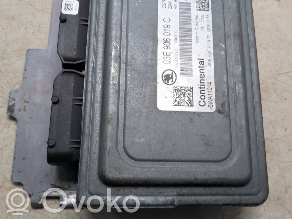 Volkswagen Polo V 6R Engine control unit/module 