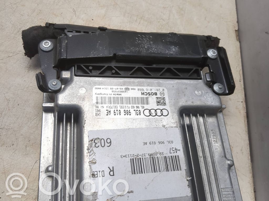 Audi A6 S6 C6 4F Engine control unit/module 