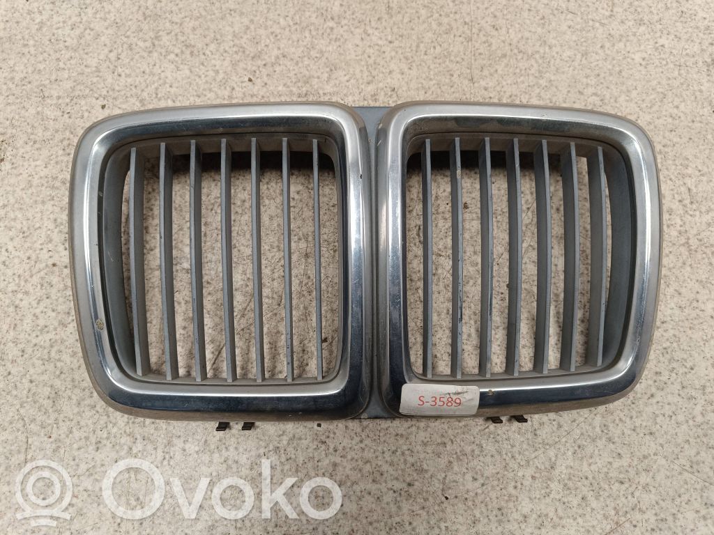 BMW 7 E32 Front grill 