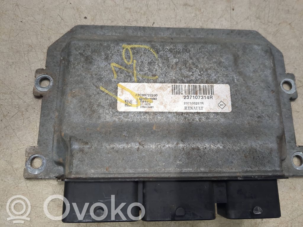 Renault Clio IV Engine control unit/module 