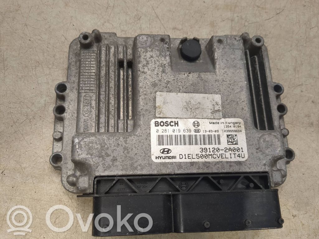 Hyundai ix35 Engine control unit/module 