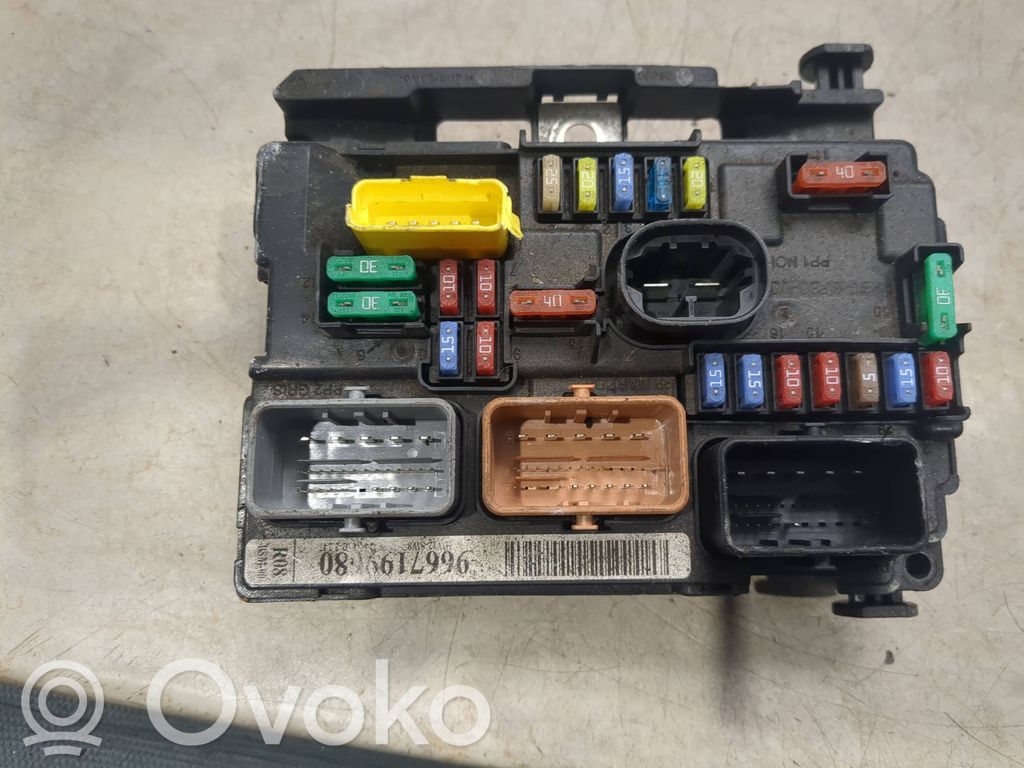 Fuse module   9667199680
