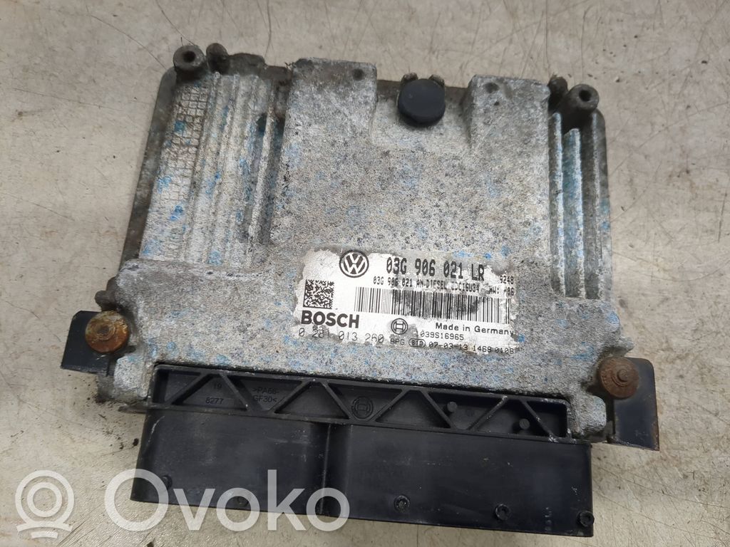 Volkswagen Touran I Engine control unit/module 