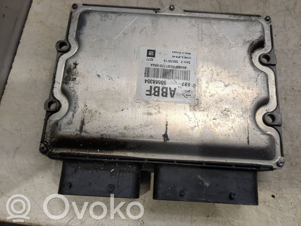 Opel Meriva B Engine control unit/module 