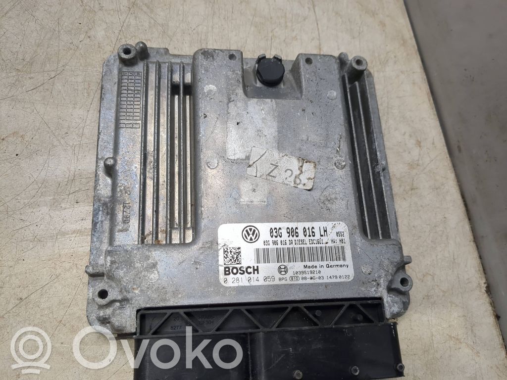 Volkswagen Golf V Engine control unit/module 