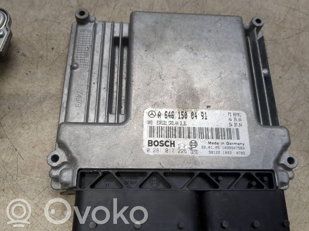 Mercedes-Benz E W212 Engine control unit/module 