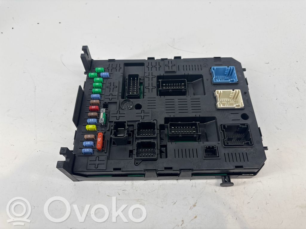 Peugeot 3008 I Sulakemoduuli 