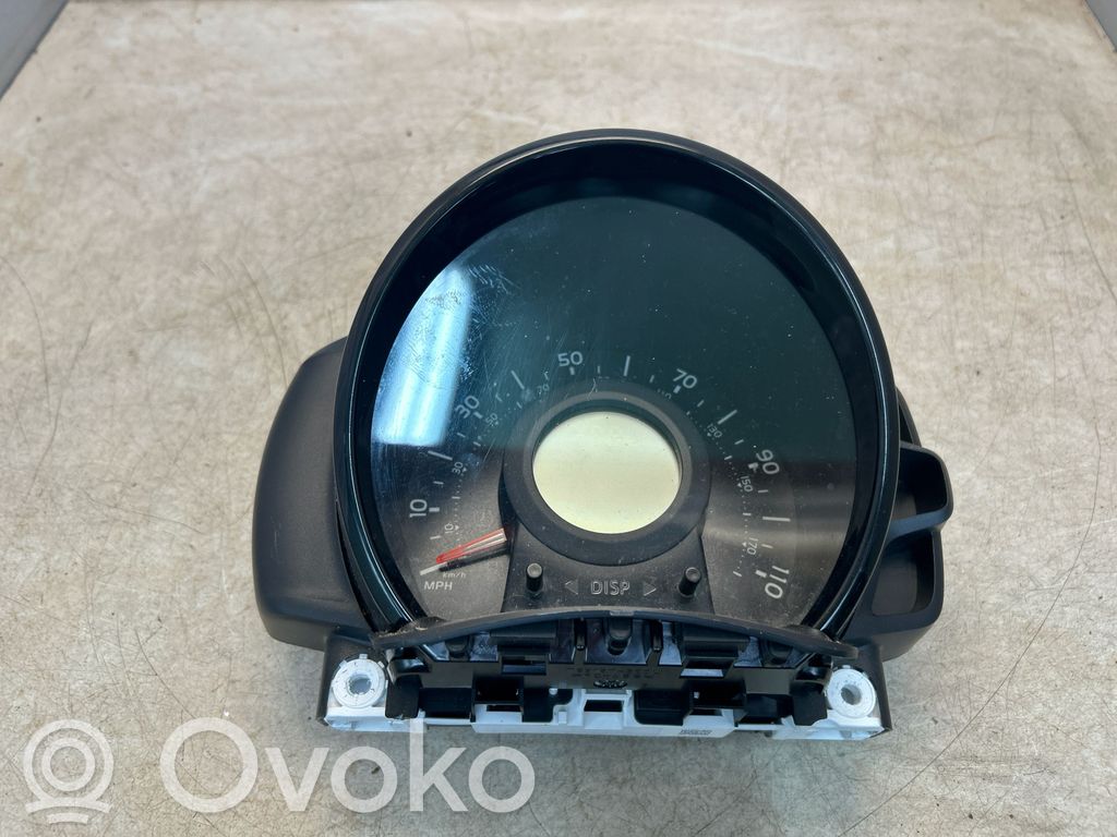 Toyota Aygo AB40 Spidometrs (instrumentu panelī) 