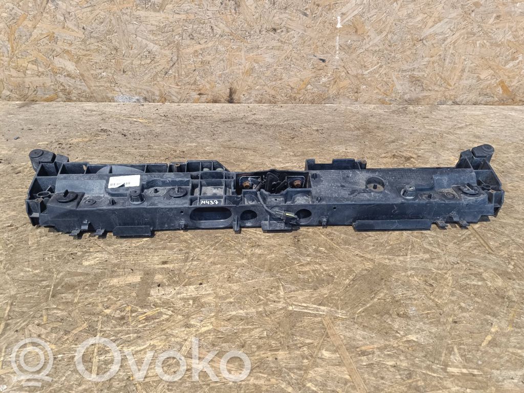 Renault Captur Radiatoru paneļa augšējā daļa (televizors) 
