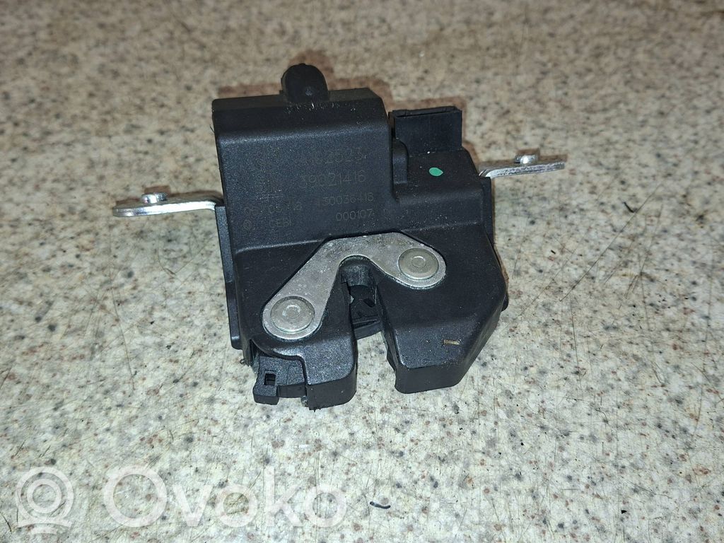 Opel Corsa E Tailgate/trunk/boot lock/catch/latch 