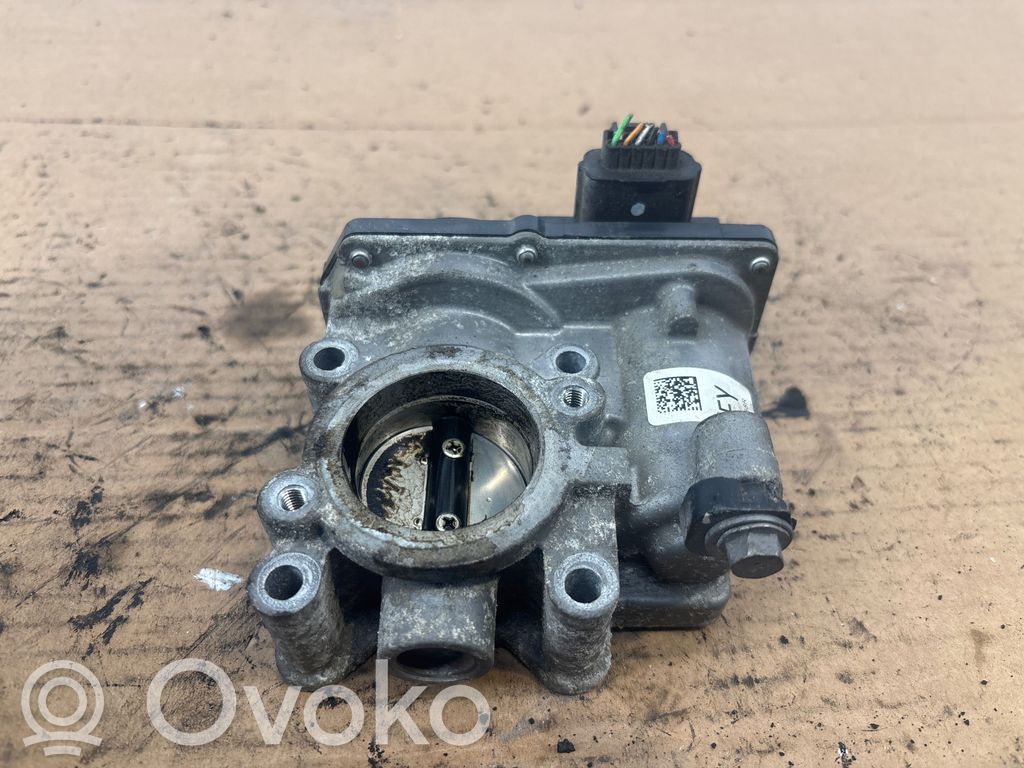 Nissan Juke I F15 Droseļvārsts 