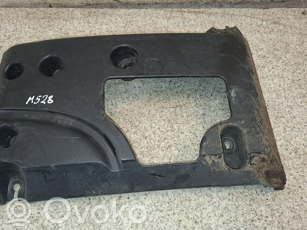 Renault Master III Soporte de montaje del parachoques trasero 