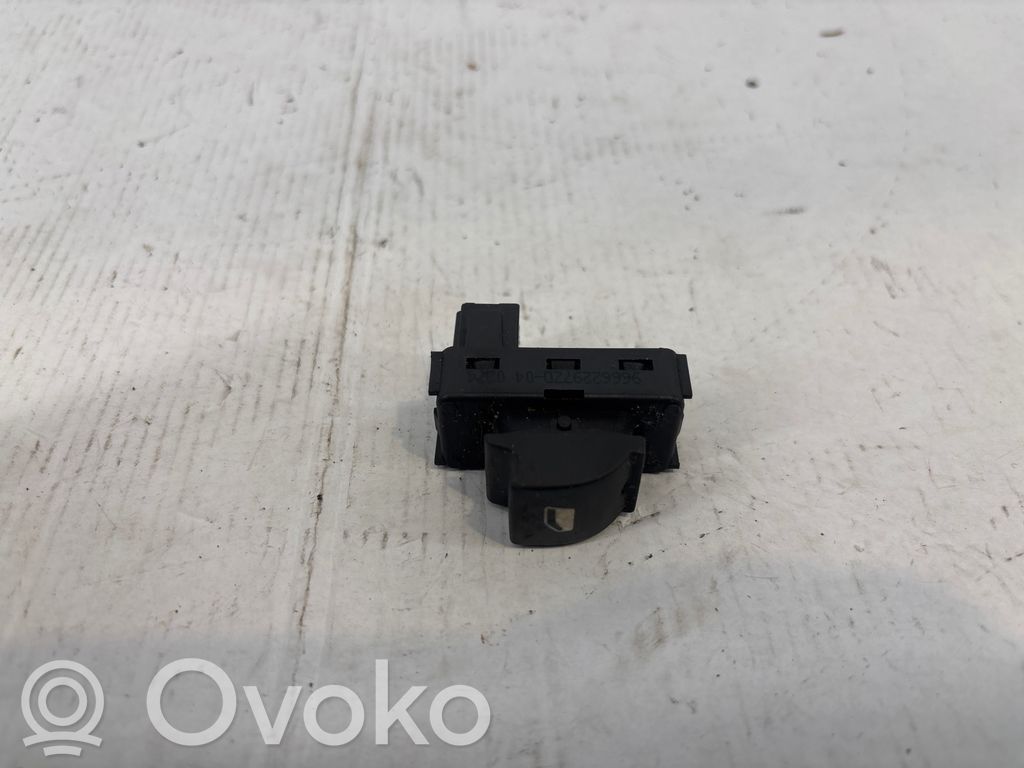 Peugeot 3008 I Przyciski szyb 