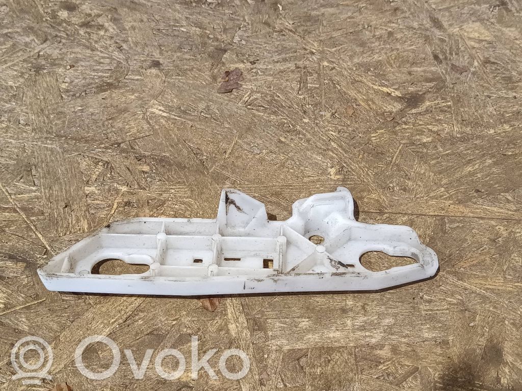 Peugeot 308 Front bumper mounting bracket 